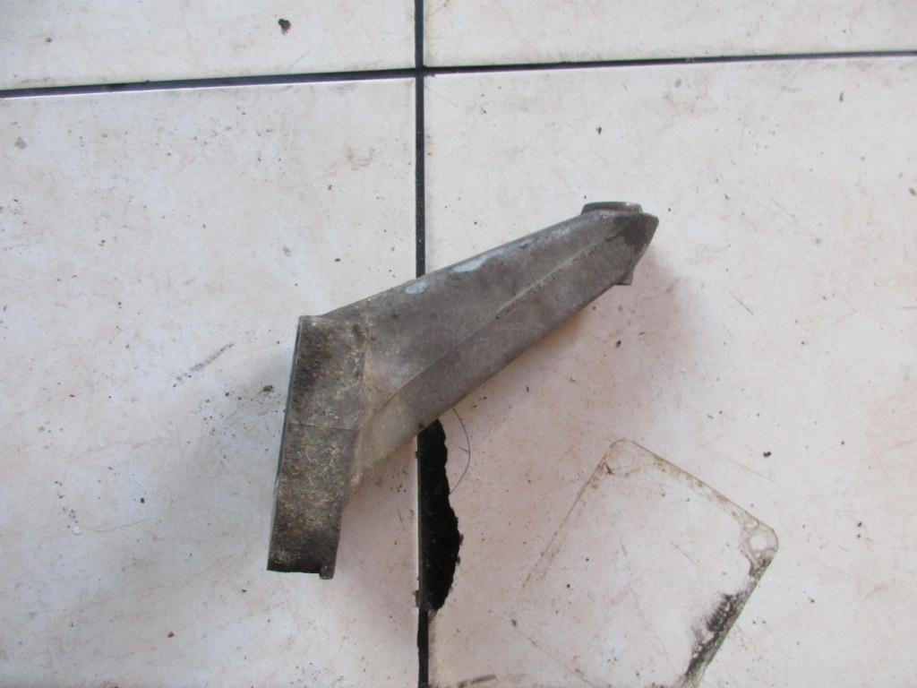 Лапа левая MERCEDES-BENZ S-класс W140 (1991—1998)