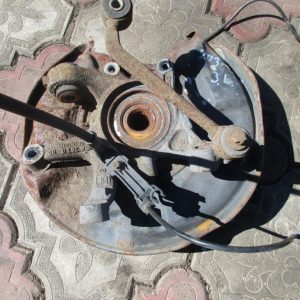 Кулак подвески задний левый MERCEDES-BENZ C-класс W203/S203/CL203 (2000—2004)