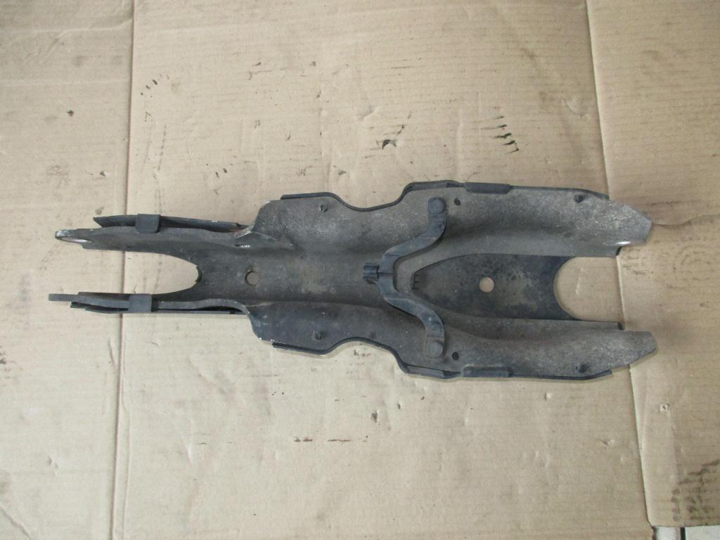 Рычаг задней стойки (лодка) MERCEDES-BENZ S-класс W220 (1998—2005)