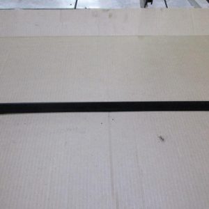 Уплотнитель стекла двери MERCEDES-BENZ E-класс W210/S210 (1995—1999)