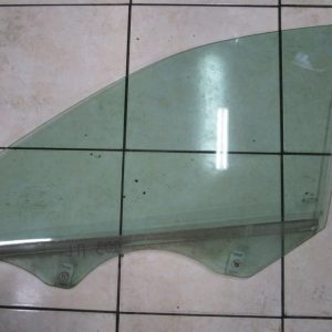 Стекло переднее левое MERCEDES-BENZ C-класс W203/S203/CL203 (2000—2004)