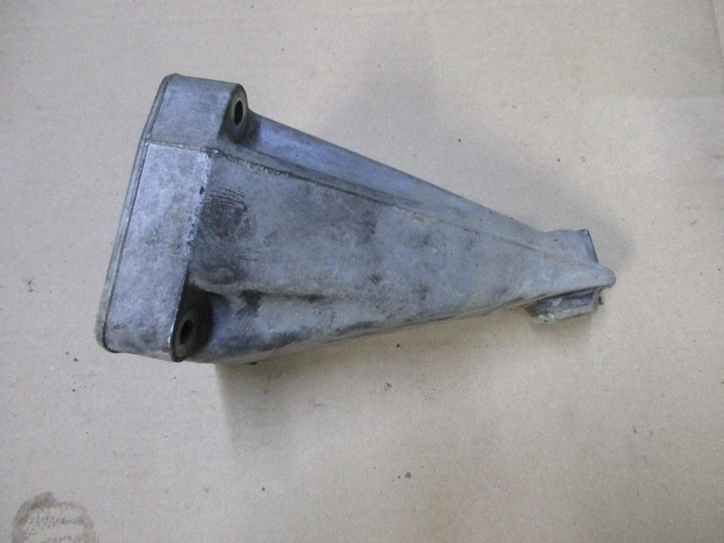 Лапа правая MERCEDES-BENZ E-класс W211/S211 (2002—2006)