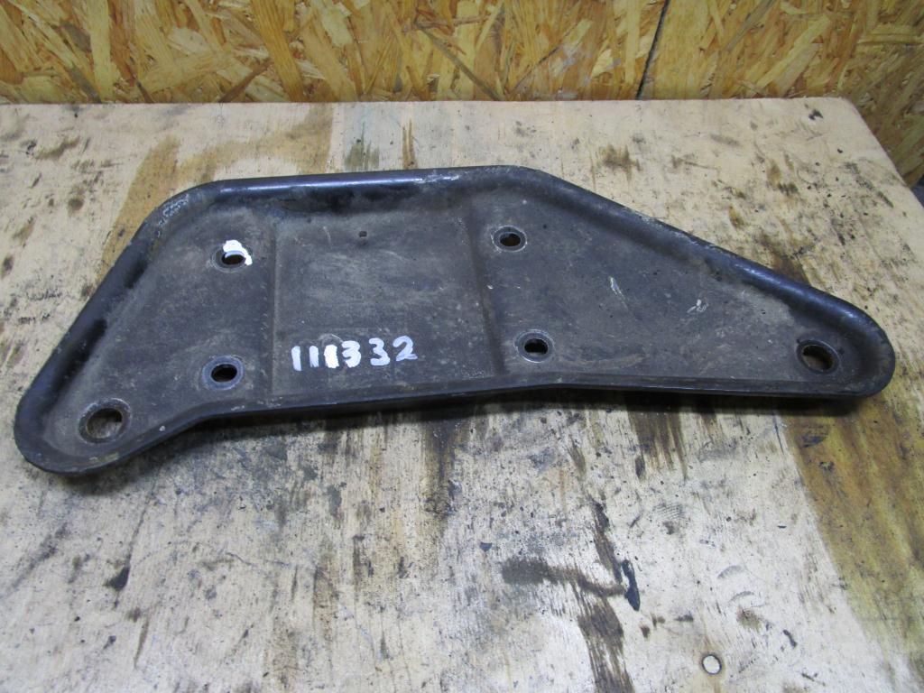 Кронштейн рессоры MERCEDES-BENZ Sprinter W901-905 (1995—2006)