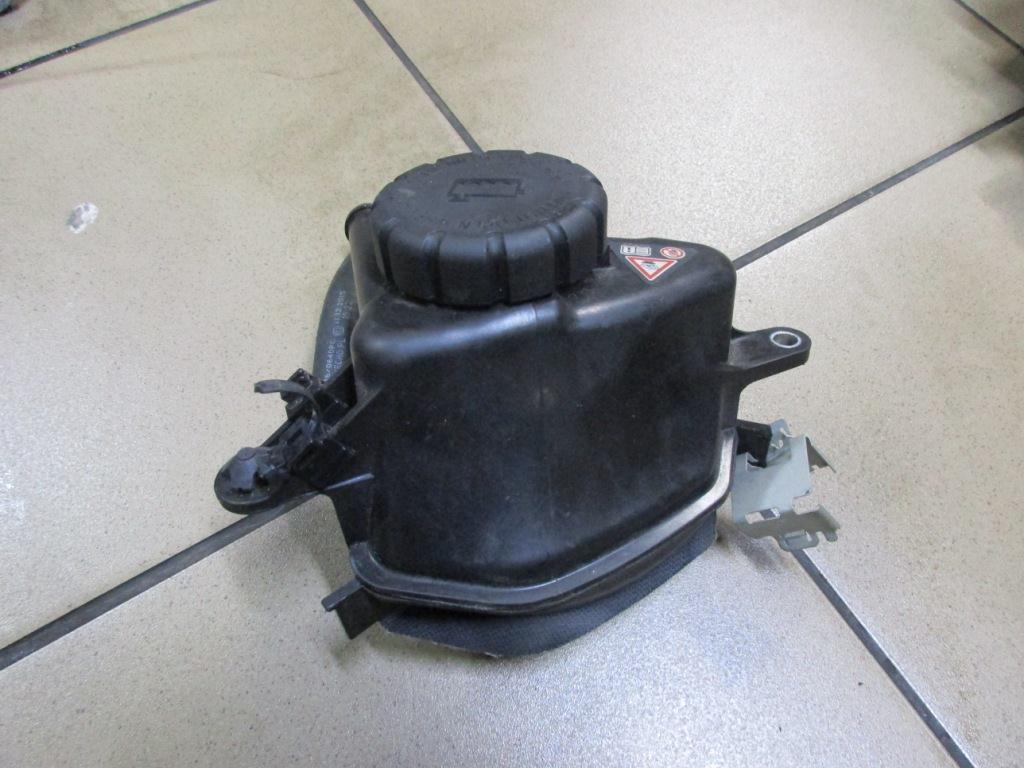 Бачок расширительный MERCEDES-BENZ C-класс W205/S205/C205/A205 (2014—2018)